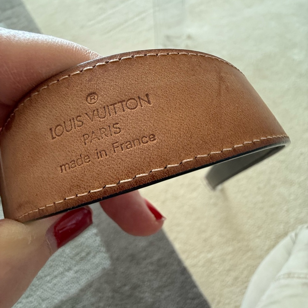 Louis Vuitton Black Epi Leather Belt with Silver Buckle - Picture 5 of 7